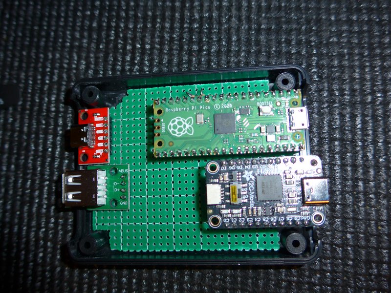 Top view of the soldered version of pico-ft232h-usb-sniffer